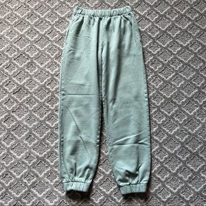Brandy Melville Rosa Sweatpants